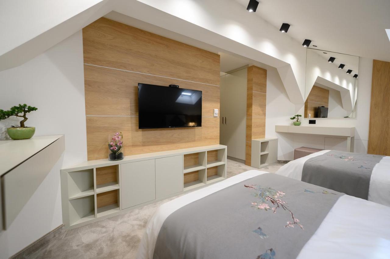 Apartmanski Smestaj King Bo Nis Ngoại thất bức ảnh