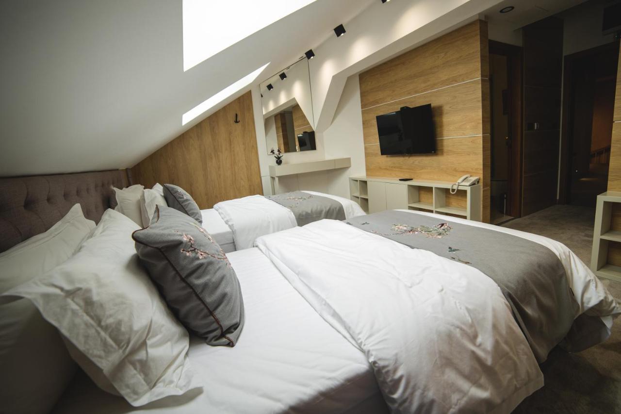 Apartmanski Smestaj King Bo Nis Ngoại thất bức ảnh