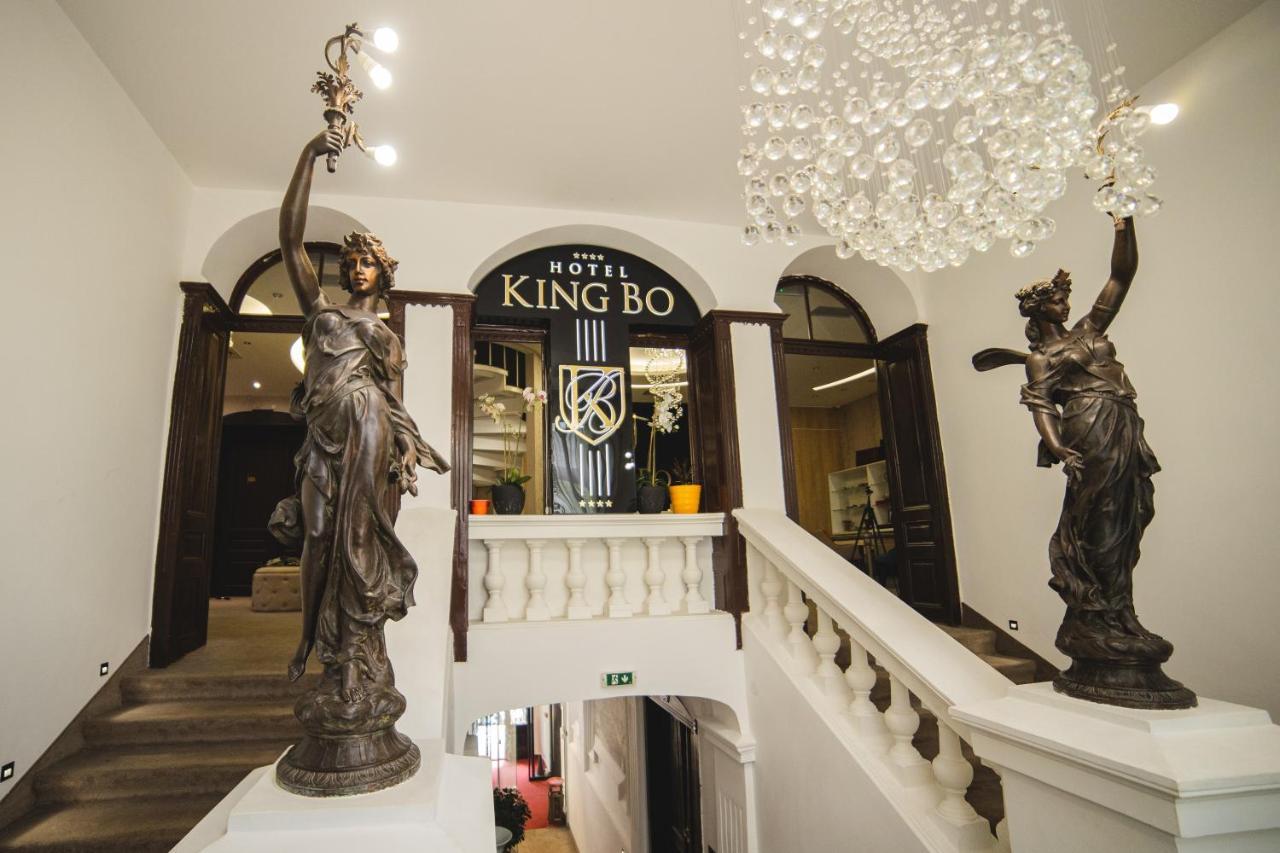 Apartmanski Smestaj King Bo Nis Ngoại thất bức ảnh